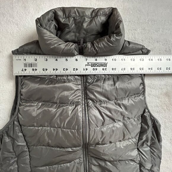 Uniqlo Womens Puffer Vest Medium Gray Lightweight Warm Jacket Packable Outdoor - Picture 6 of 8